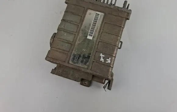 Audi 80 90 S2 B4 Engine control unit/module 893907383B 0285007061