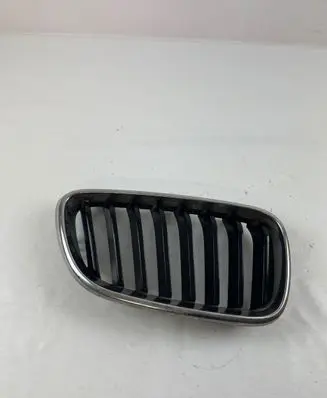 BMW 2 F22 F23 Front bumper upper radiator grill 7295526 7295522 7295524