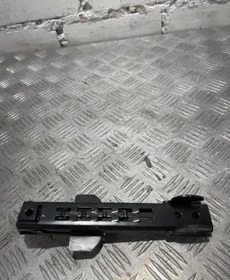 Audi Q7 4L Seat belt adjustment motor 8E0857833