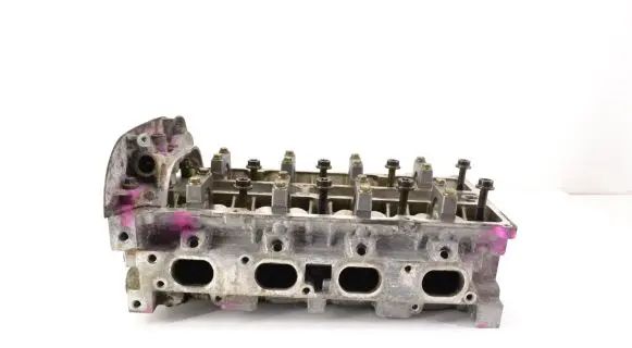 Ford Focus Engine head RFAE8G6090BA