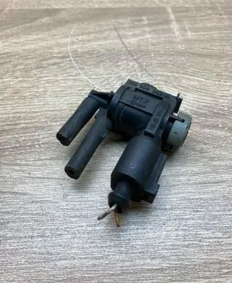 Audi A6 Allroad C6 Turbo solenoid valve 1K0906283A