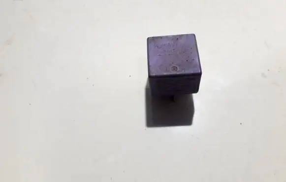 Renault Megane I Other relay 12V50A03525