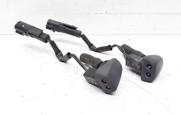 Volvo V60 Windshield washer spray nozzle 