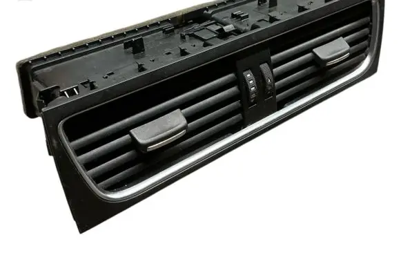Audi A4 S4 B8 8K Dash center air vent grill 8T2820951B