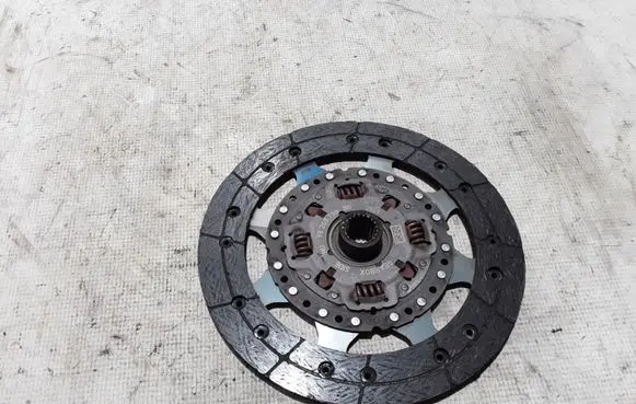 Peugeot 3008 II Clutch pressure plate 9820879880