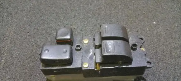 Toyota Tacoma I Electric window control switch 9001195 900-1195