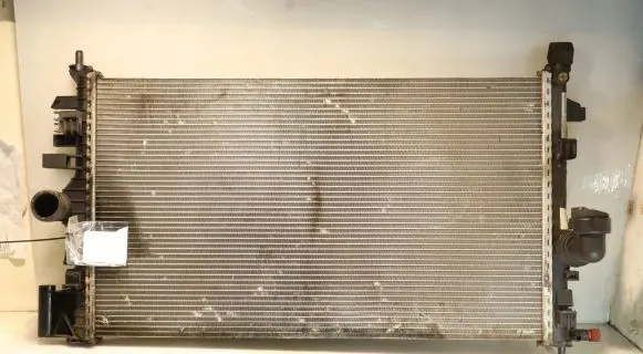 Opel Insignia A Coolant radiator