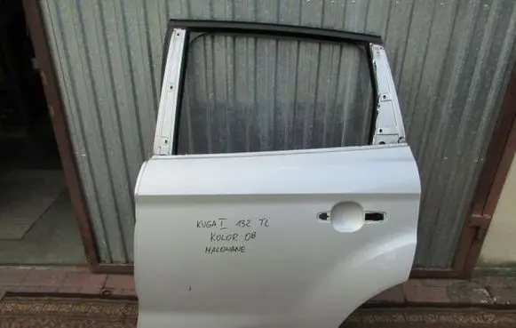 Ford Kuga I Rear door