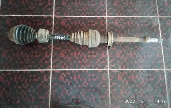 Seat Alhambra (Mk1) Front driveshaft