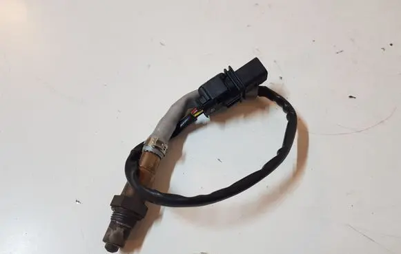 Volkswagen Tiguan Lambda probe sensor 06J906262M 1928404687