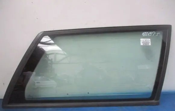 Volkswagen PASSAT B4 Rear side window
