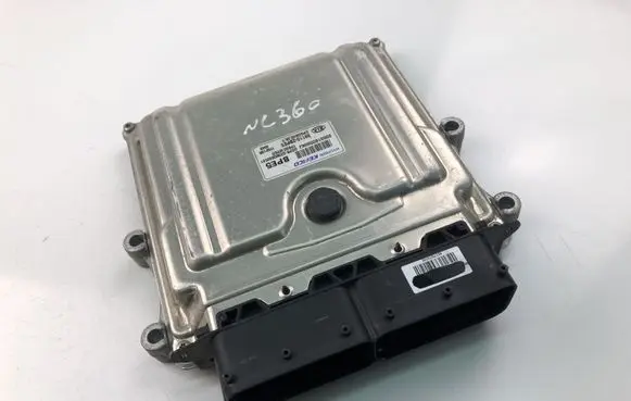 Hyundai i30 Engine control unit/module 391102BPE5