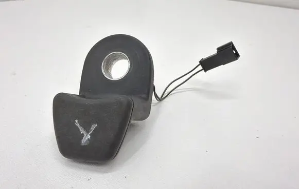 BMW 5 E60 E61 Tailgate glass/window release handle 9218995