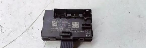 Audi A4 S4 B9 Door control unit/module 8W0959395E