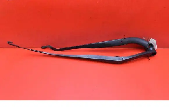 Hyundai Kona I Front wiper blade arm 