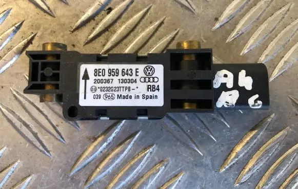 Audi A4 S4 B6 8E 8H Airbag deployment crash/impact sensor 8E0959643E 200367 0232G23TTPB