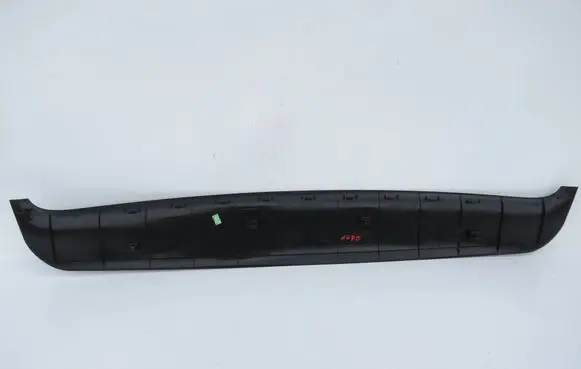 Porsche Cayenne (9PA) Tailgate trim 7L5867604A