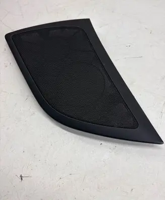 BMW 2 F22 F23 Dash center speaker trim cover 9211495