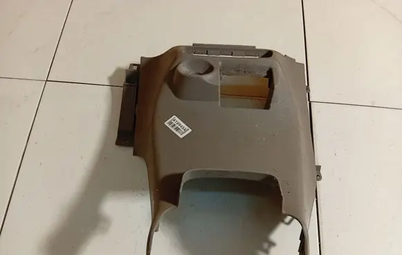 Nissan Almera Tino Other interior part 681046U200