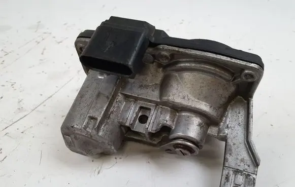 Audi A3 S3 8V Intake manifold valve actuator/motor 51500203 5Q0253691H