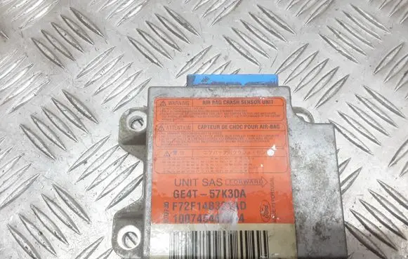 Mazda 626 Airbag control unit/module GE4T57K30A