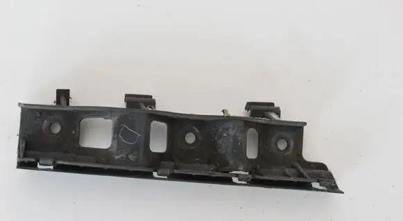 Volkswagen PASSAT B6 Front bumper mounting bracket 3C0807184