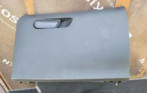 Citroen DS4 Glove box set 9671431377 9671471177