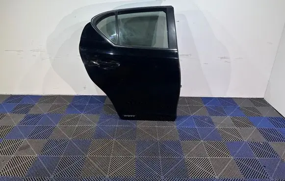 Lexus CT 200H Rear door 
