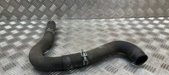 Toyota RAV 4 (XA40) Engine coolant pipe/hose