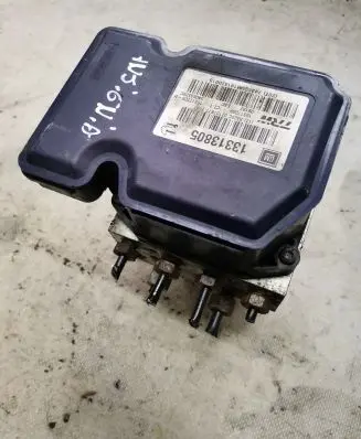 Opel Insignia A ABS Pump 13313805