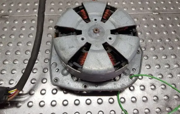 BMW 3 E90 E91 Fan impeller S26370864 7561713