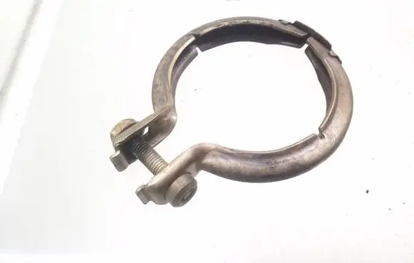 BMW 1 E81 E87 Muffler pipe connector clamp 7806991