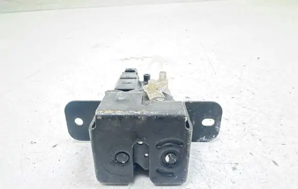 KIA Sorento Tailgate/trunk/boot lock/catch/latch