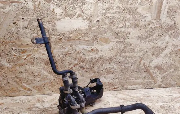 Coolant heater control valve