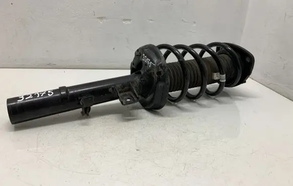 Volvo XC40 Front shock absorber with coil spring 32246639 8888870304