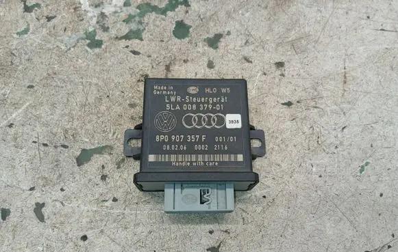 Audi A6 S6 C6 4F Light module LCM 8P0907357F 5LA00837901