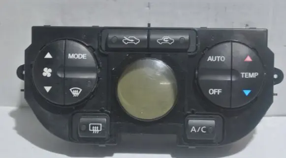 Nissan Tiida C11 Climate control unit 27500EM00B