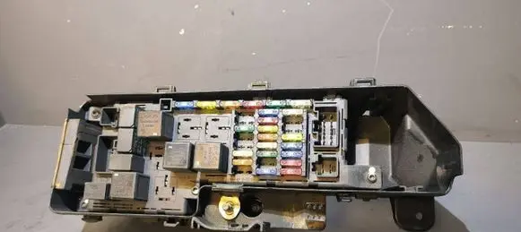 Fuse box set
