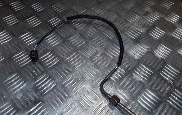 Mercedes-Benz E W212 Exhaust gas temperature sensor A0009056804 A0225451926
