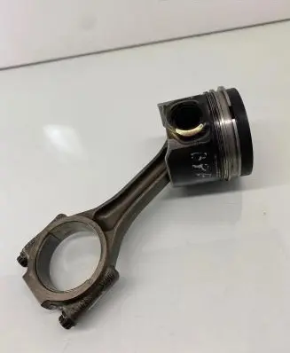 Volkswagen Touareg I Piston with connecting rod BPE