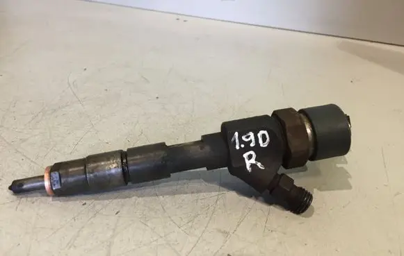 Renault Scenic I Fuel injector 0445110021