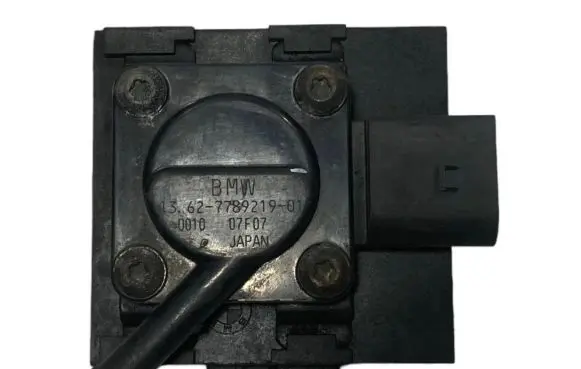 BMW 5 E60 E61 Exhaust gas pressure sensor 7789219 13627789219