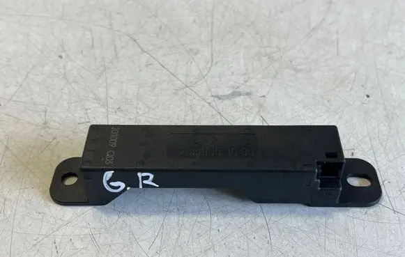 Mercedes-Benz EQC Keyless system antenna A2059053005