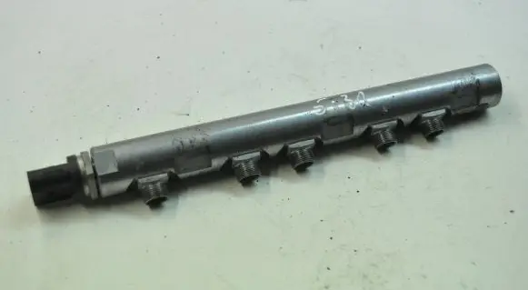 Mini Cooper Countryman R60 Fuel main line pipe 7823460 0281002948