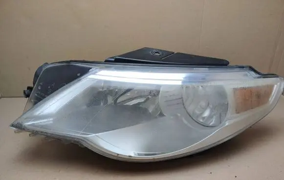 Volkswagen PASSAT CC Headlight/headlamp