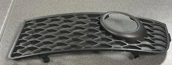 Audi A4 S4 B6 8E 8H Front bumper lower grill 8E0807681C