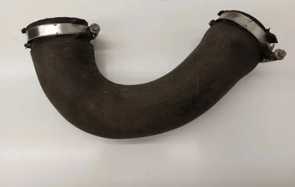 Intercooler hose/pipe