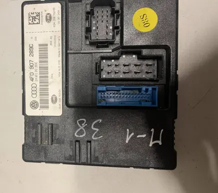 Audi A6 S6 C6 4F Comfort/convenience module 4F0907289C 5DK00876203 4F0910289C