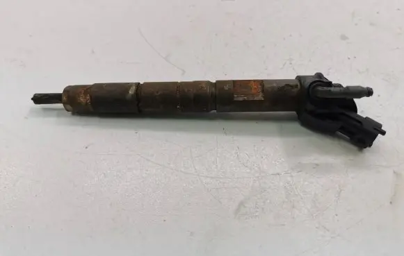 Toyota Auris 150 Fuel injector 236700W020 0445116054 110321
