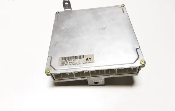 Honda CR-V Engine control unit/module 37820PNLE61 3986434Z01